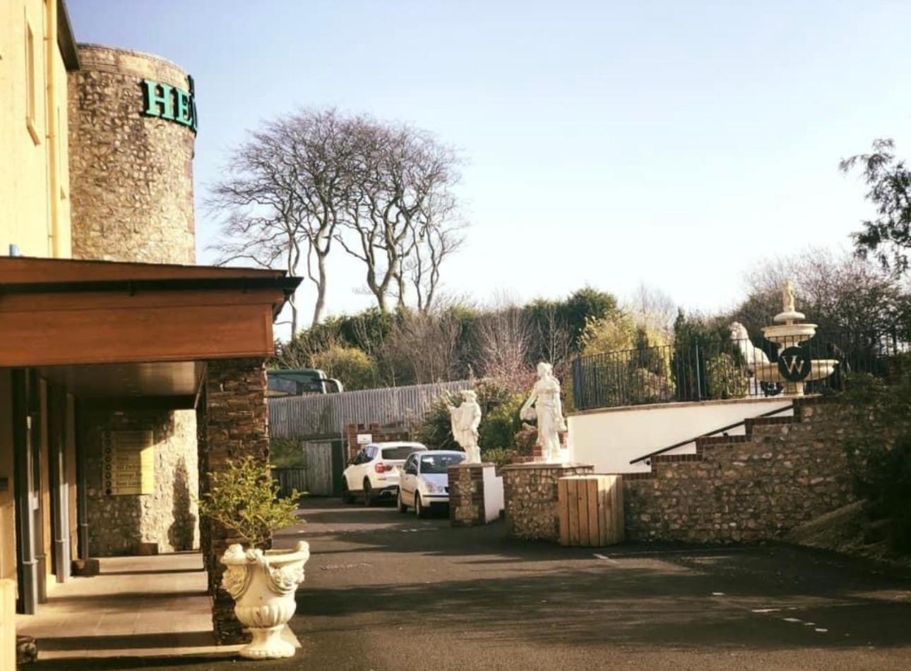 The Hedges Hotel Stranocum Luaran gambar
