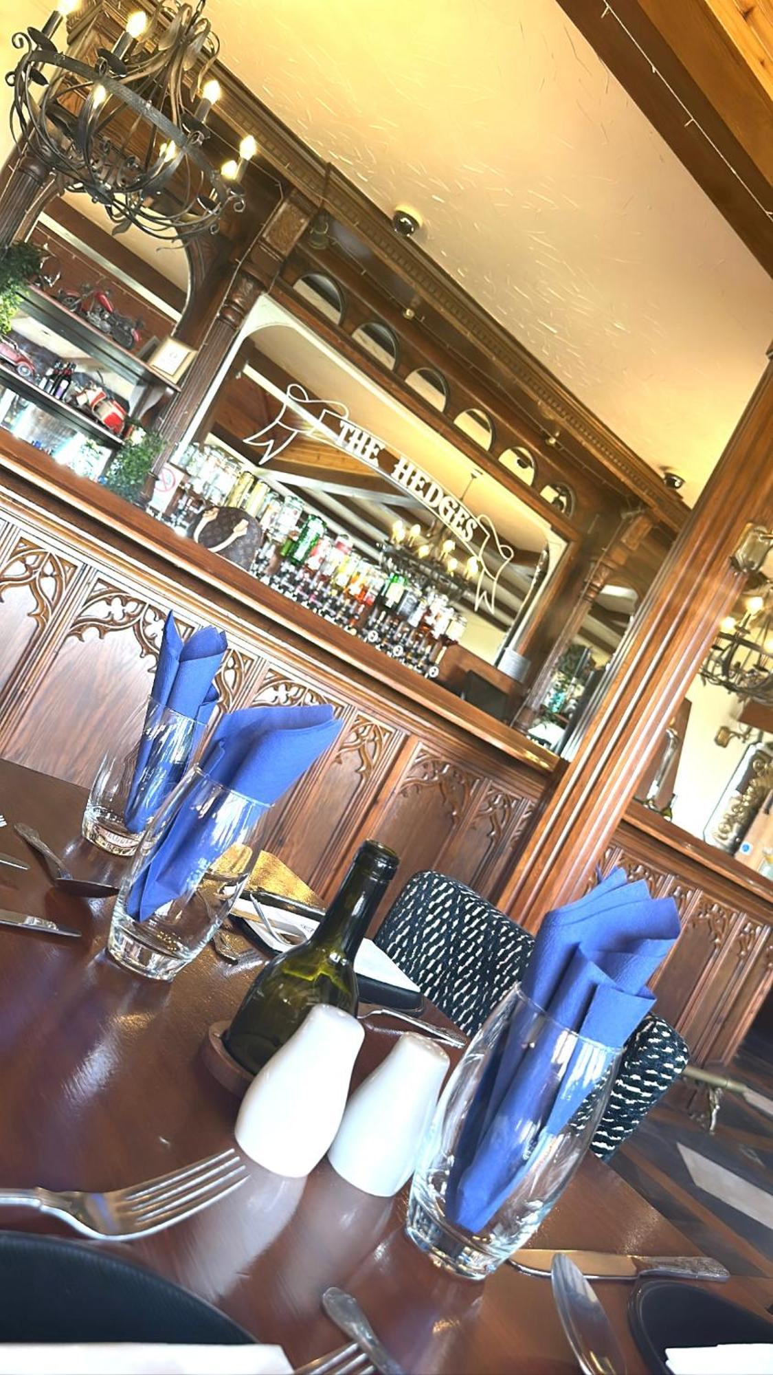 The Hedges Hotel Stranocum Luaran gambar